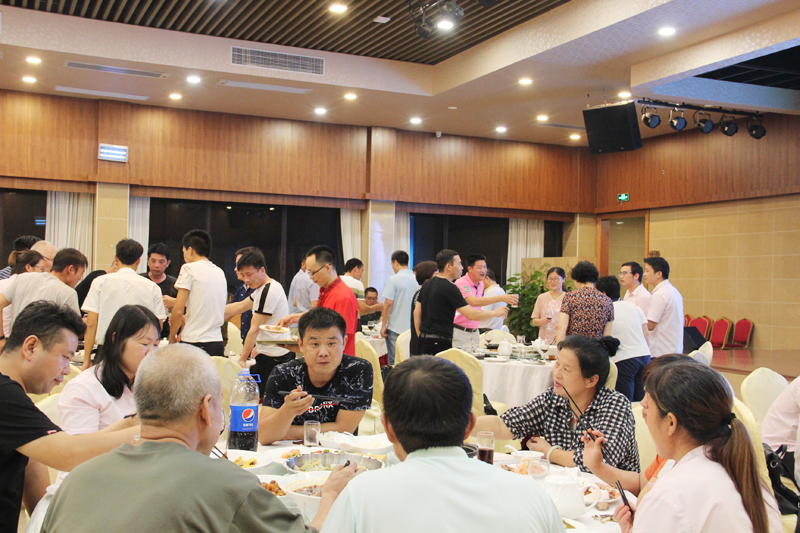 ����������ϴ�ӻ�е���޹�˾��������